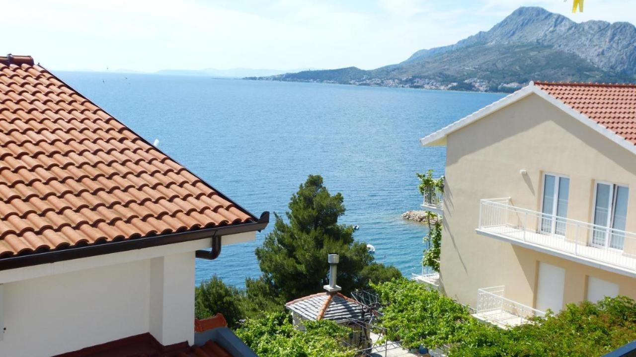 Beach Apartments Nemira Omis Exterior photo