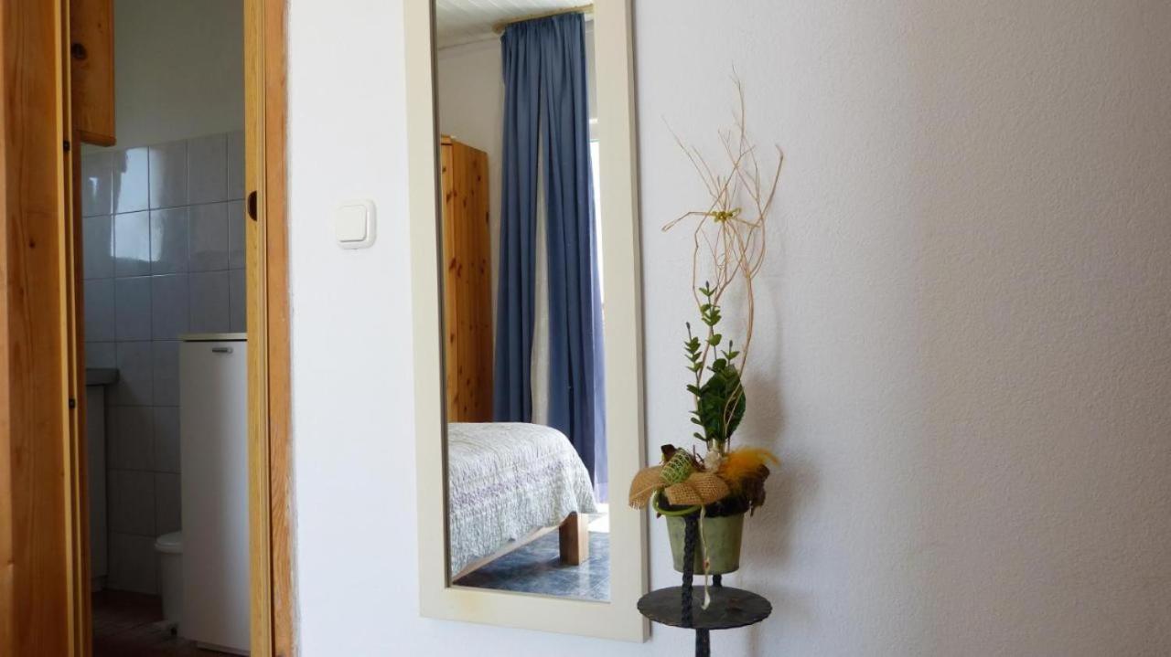 Beach Apartments Nemira Omis Exterior photo