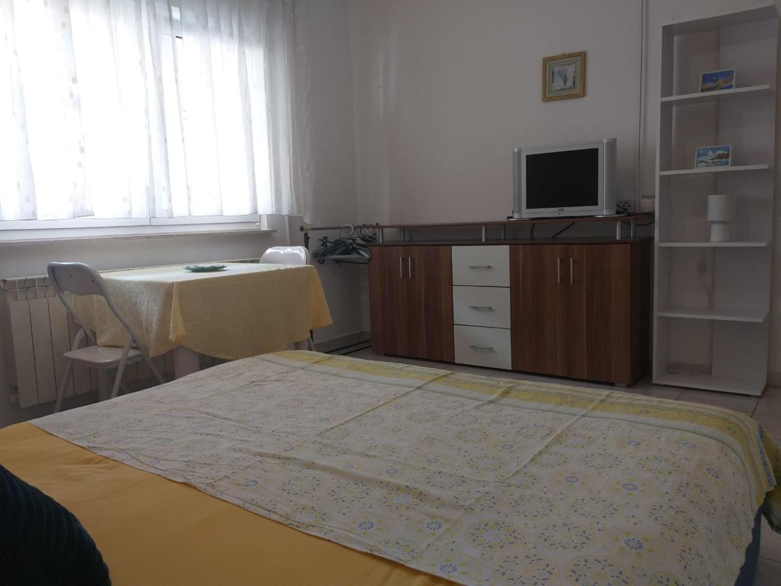 Beach Apartments Nemira Omis Exterior photo
